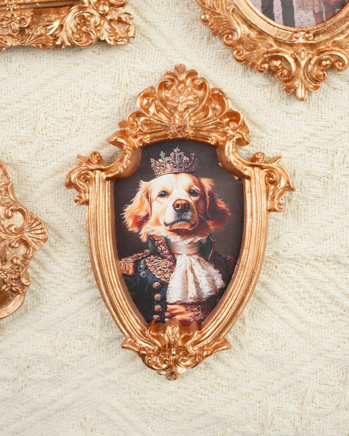 Custom Vintage-Style Photo Frame Magnet