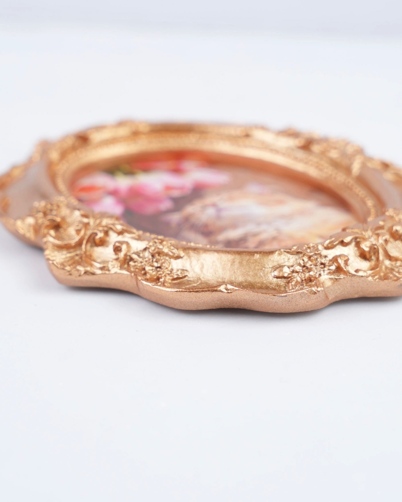 Custom Vintage-Style Photo Frame Magnet